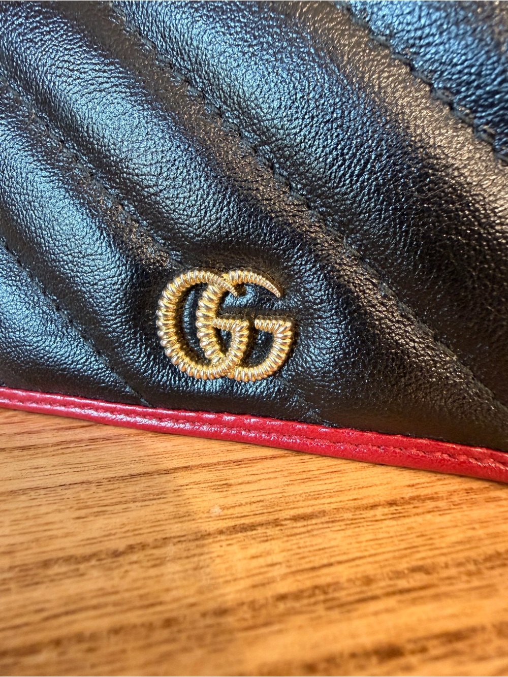 Gucci Black/Red Quilted Glazed Leather GG Marmont Card Case Sold Out! - Picture 3 of 15